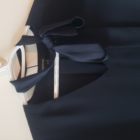 Navy blue top with neck tie from le chateau - Picture 2 of 7